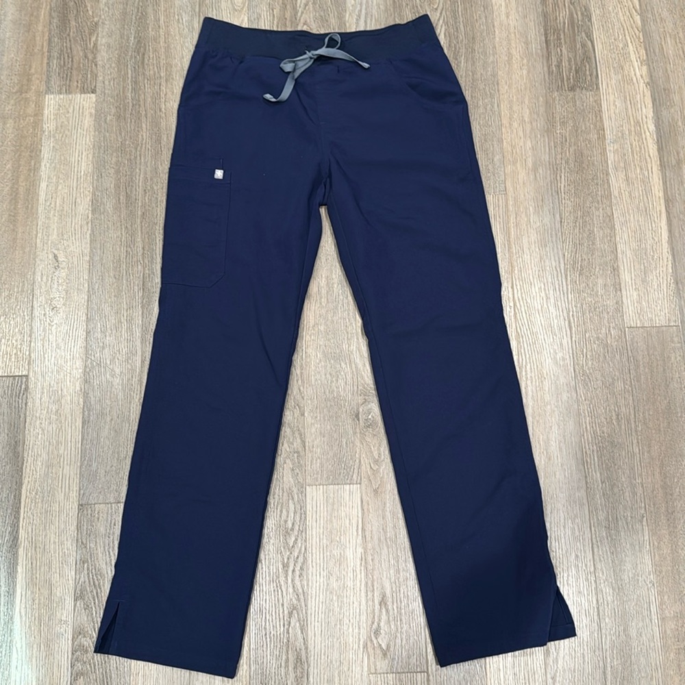 Figs Kade Cargo Scrub Pants